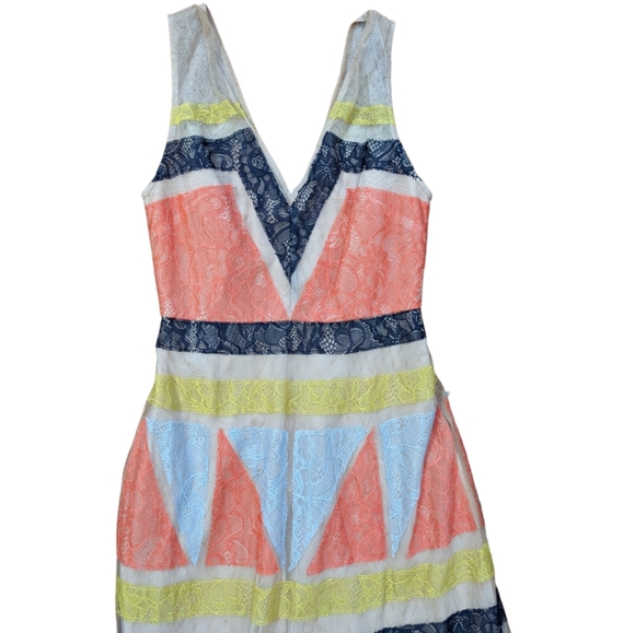 BCBGMAXAZRIA color block lace gown size 0 - Picture 4 of 7